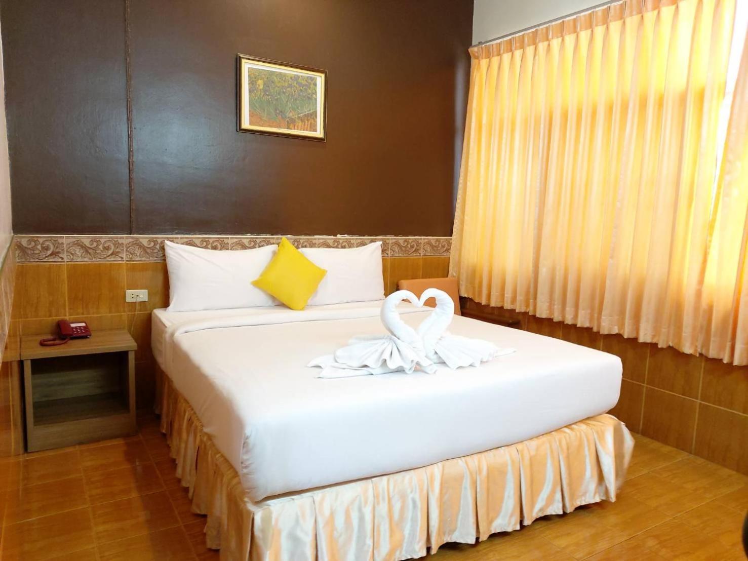 Suriwong Chumphon Hotel Ngoại thất bức ảnh