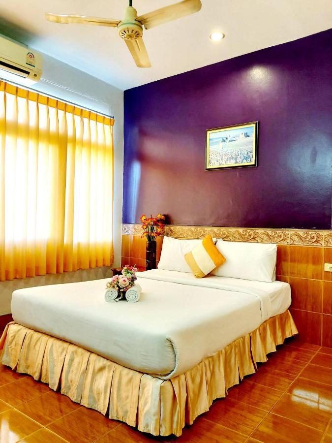 Suriwong Chumphon Hotel Ngoại thất bức ảnh