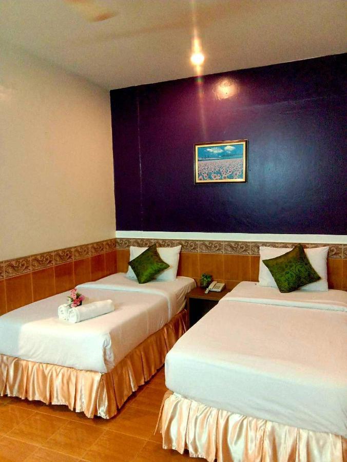 Suriwong Chumphon Hotel Ngoại thất bức ảnh